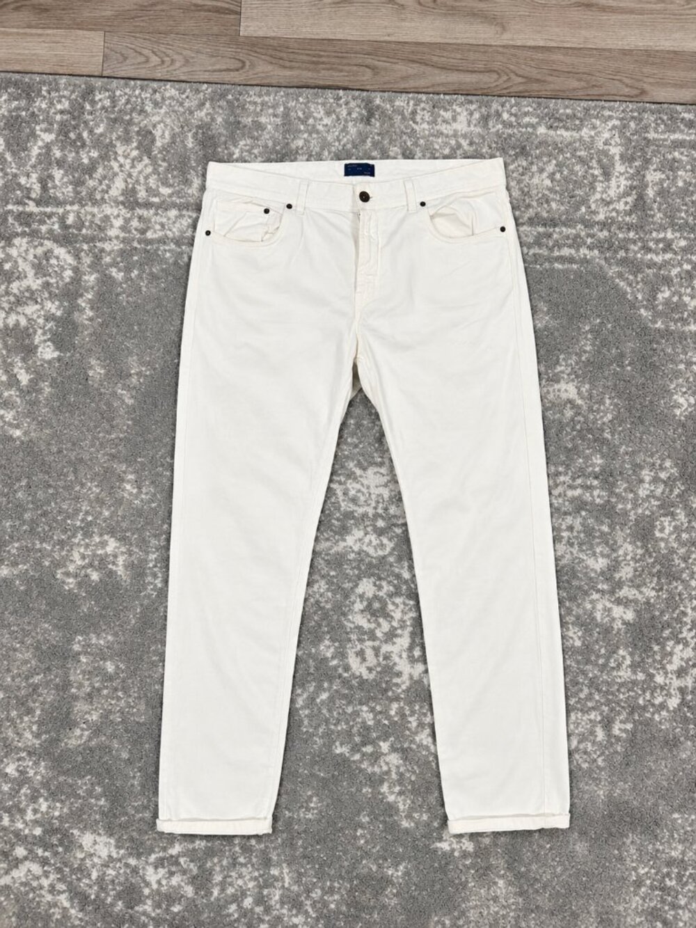 White Straight Leg Jeans Clean Minimal Streetwear Pants